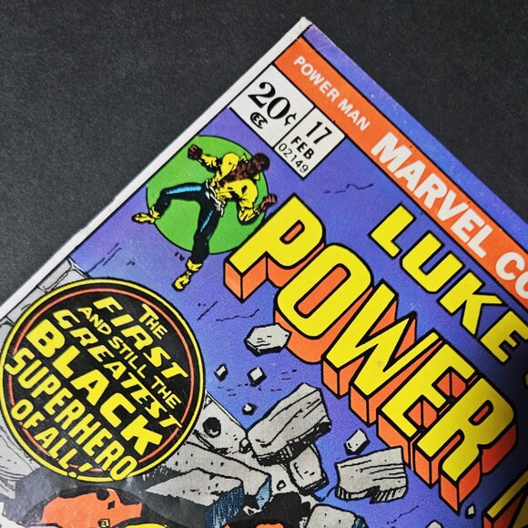 Power Man 17 🔑 issues (1974) - Picture 8 of 8